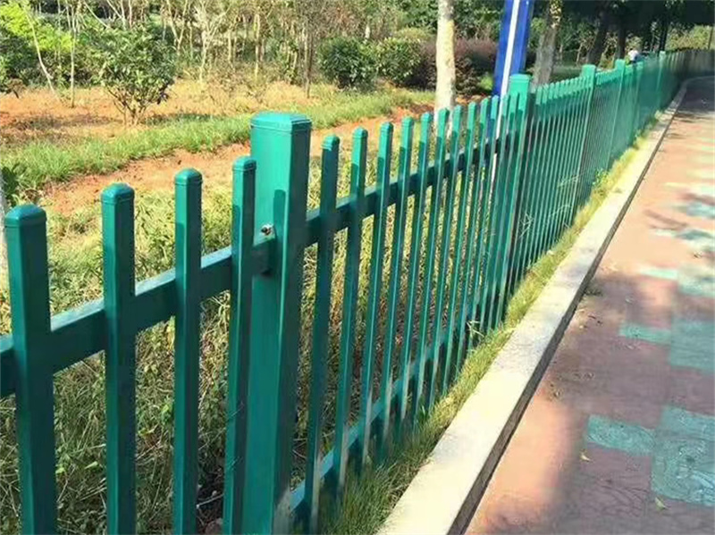 锌钢草坪护栏
